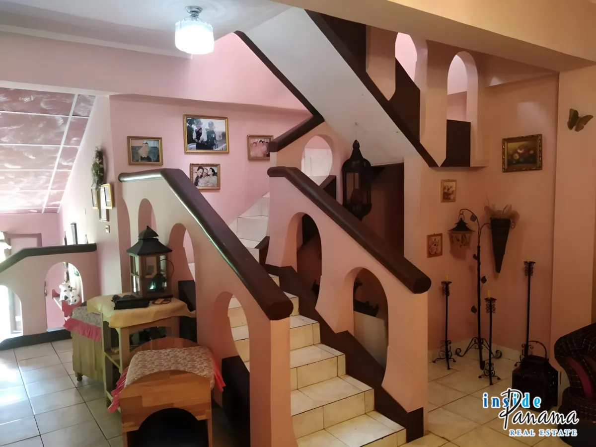 Estate with Two Houses in Dolega Chiriqui Panama