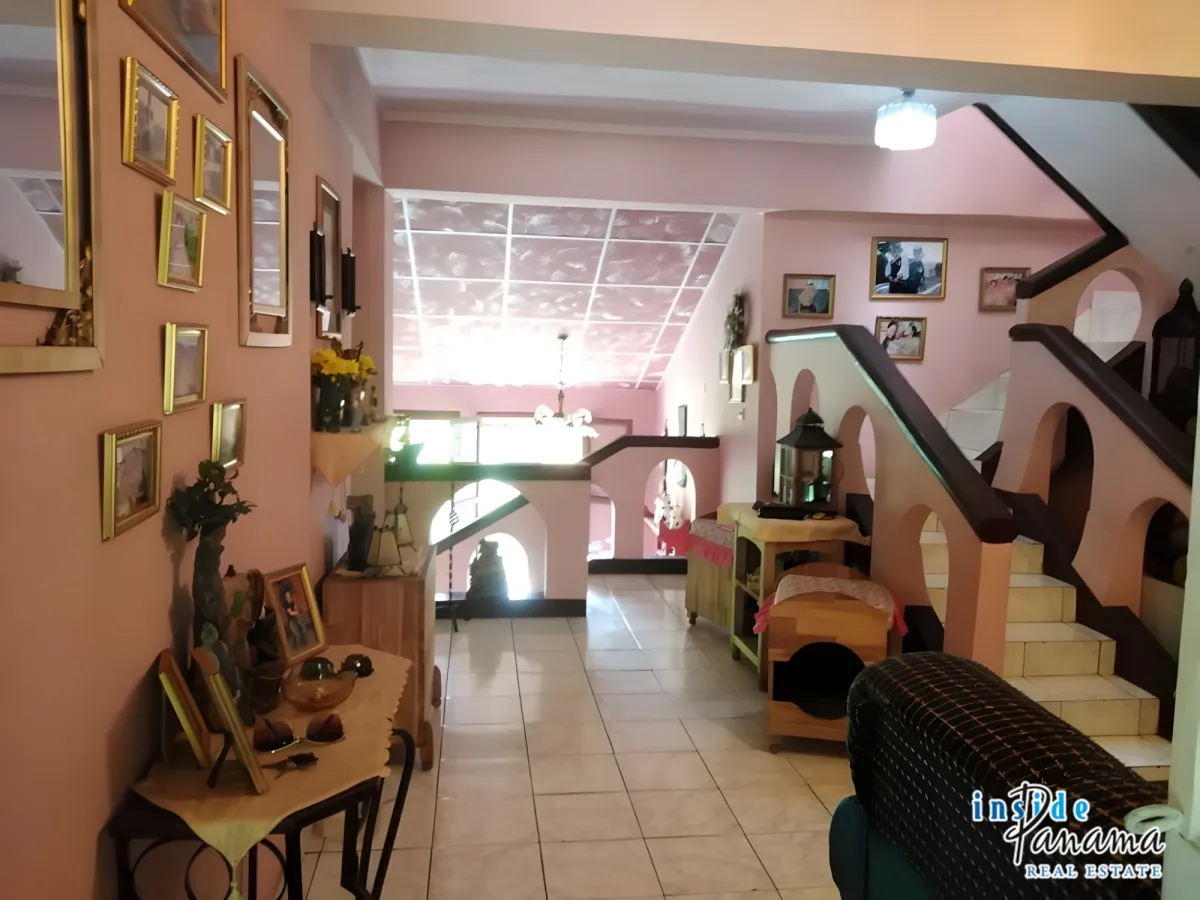 Estate with Two Houses in Dolega Chiriqui Panama