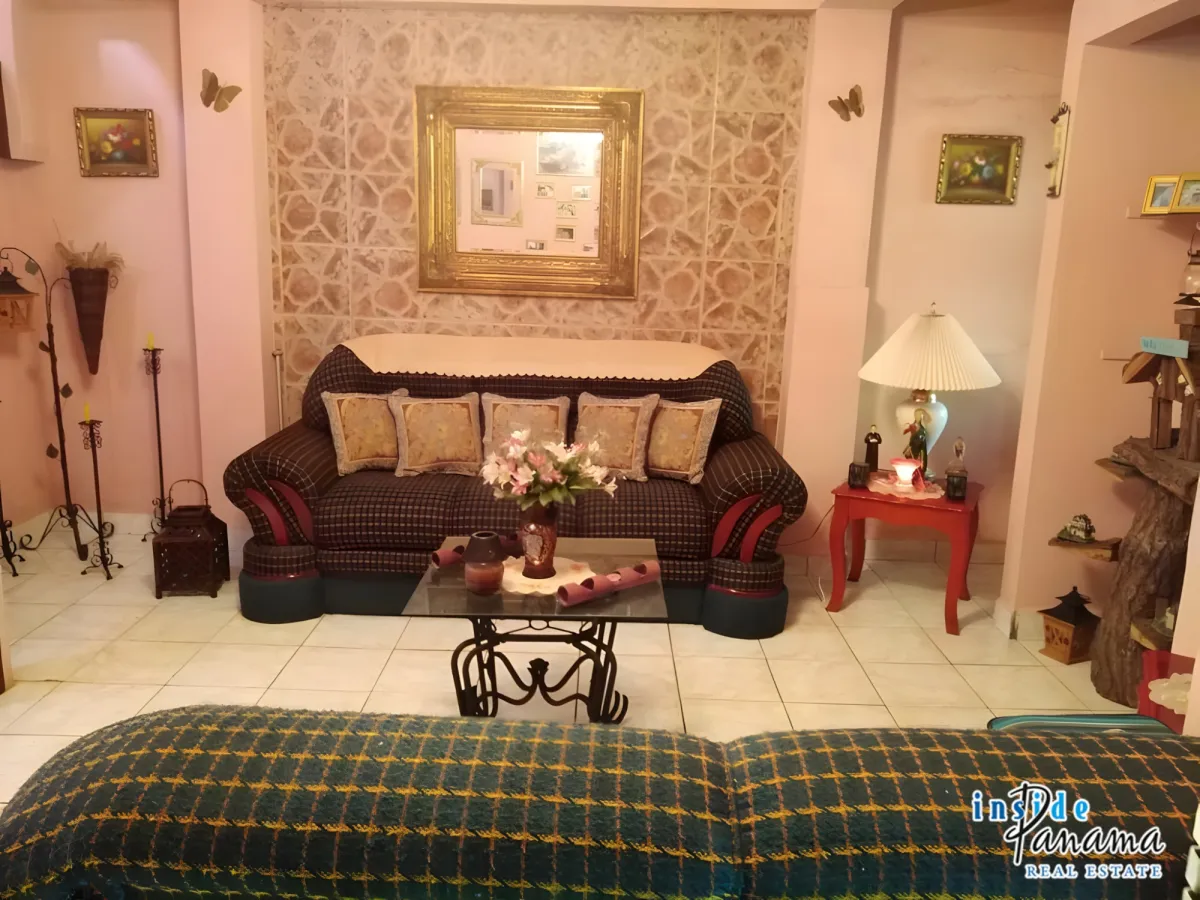 Estate with Two Houses in Dolega Chiriqui Panama