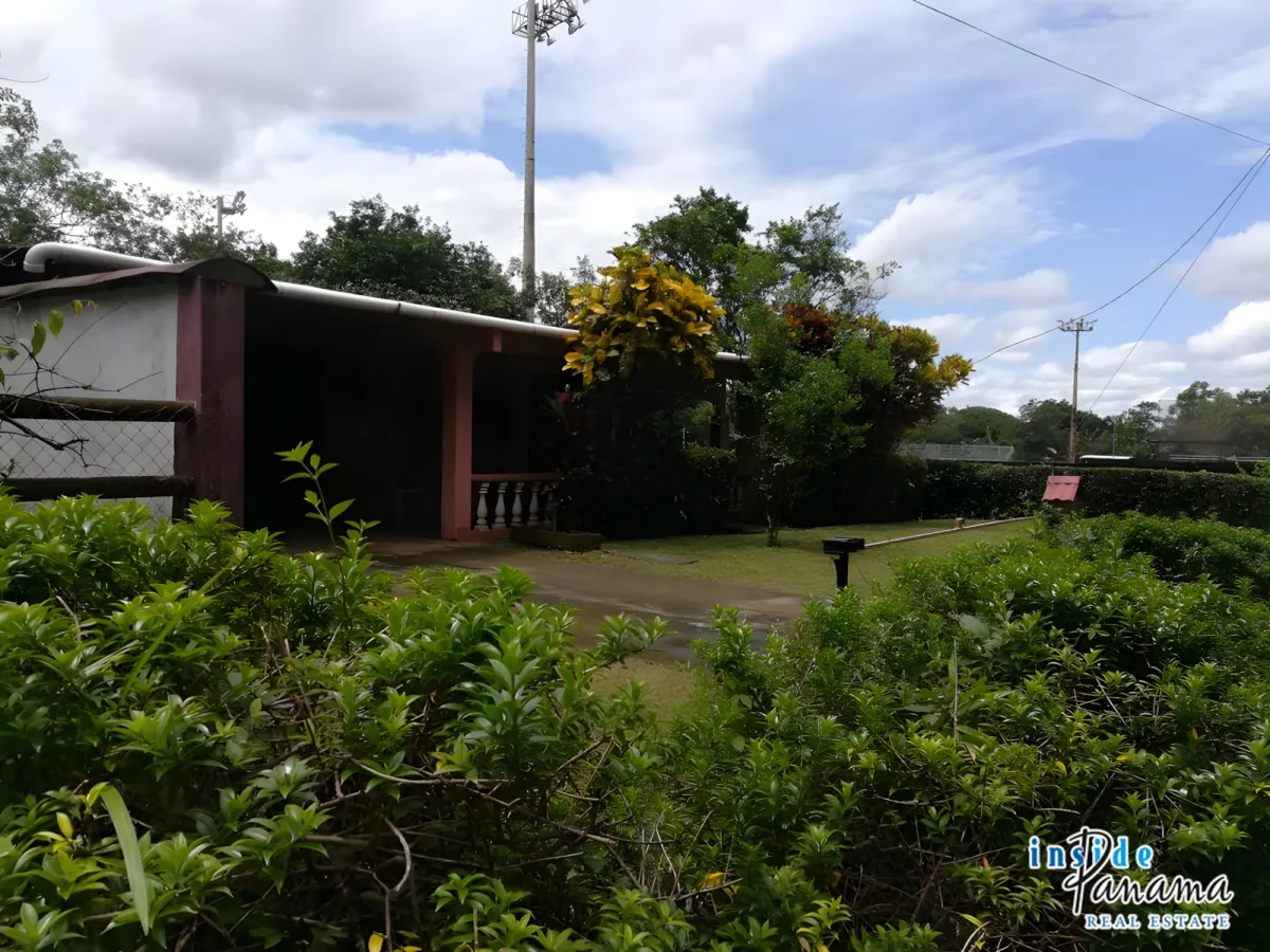 Estate with Two Houses in Dolega Chiriqui Panama