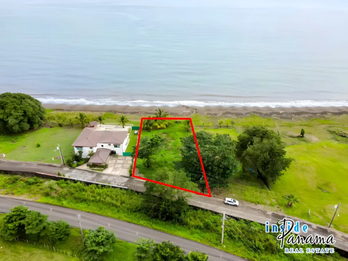 Beachfront Lot San Marino Portobelo Panama