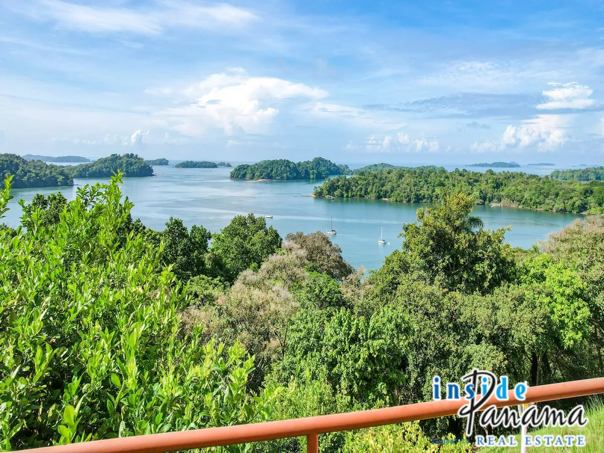 Luxury  Suite Lodge for Sale in Boca Chica Panama