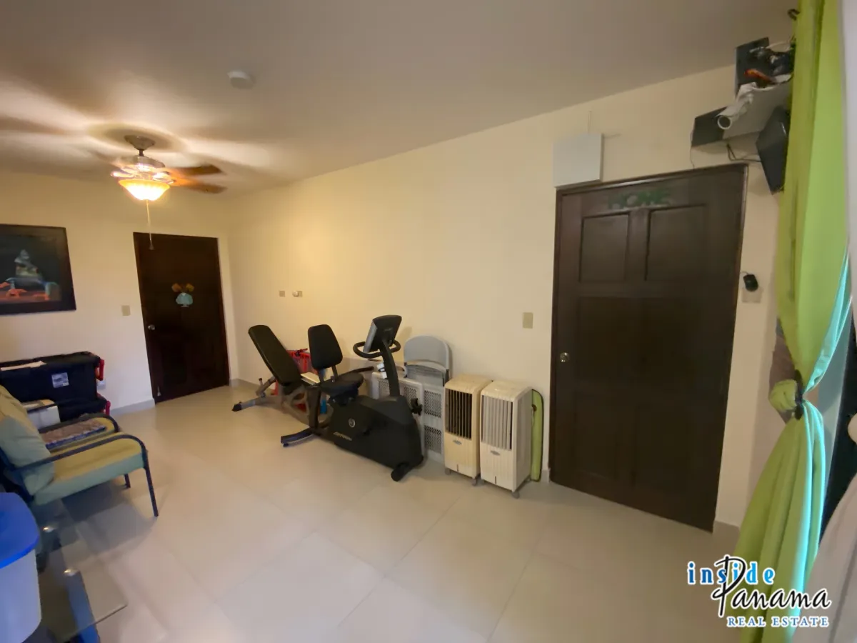 Spacious and Comfortable House in Los Molinos Boquete
