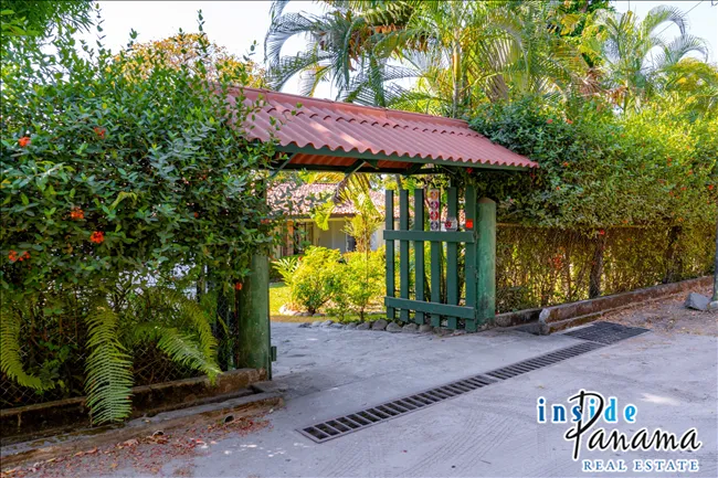 Beachfront Bungalow with Boutique Hospitality Potential San Carlos
