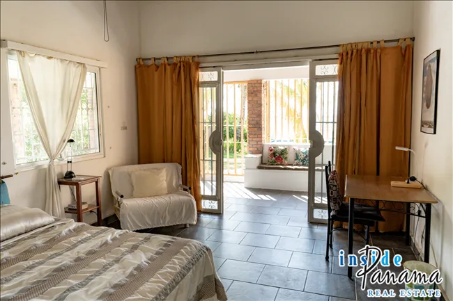 Beachfront Bungalow with Boutique Hospitality Potential San Carlos