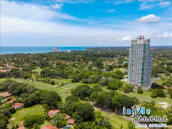 Ocean View Apartment in Coronado Golf Tower Panama