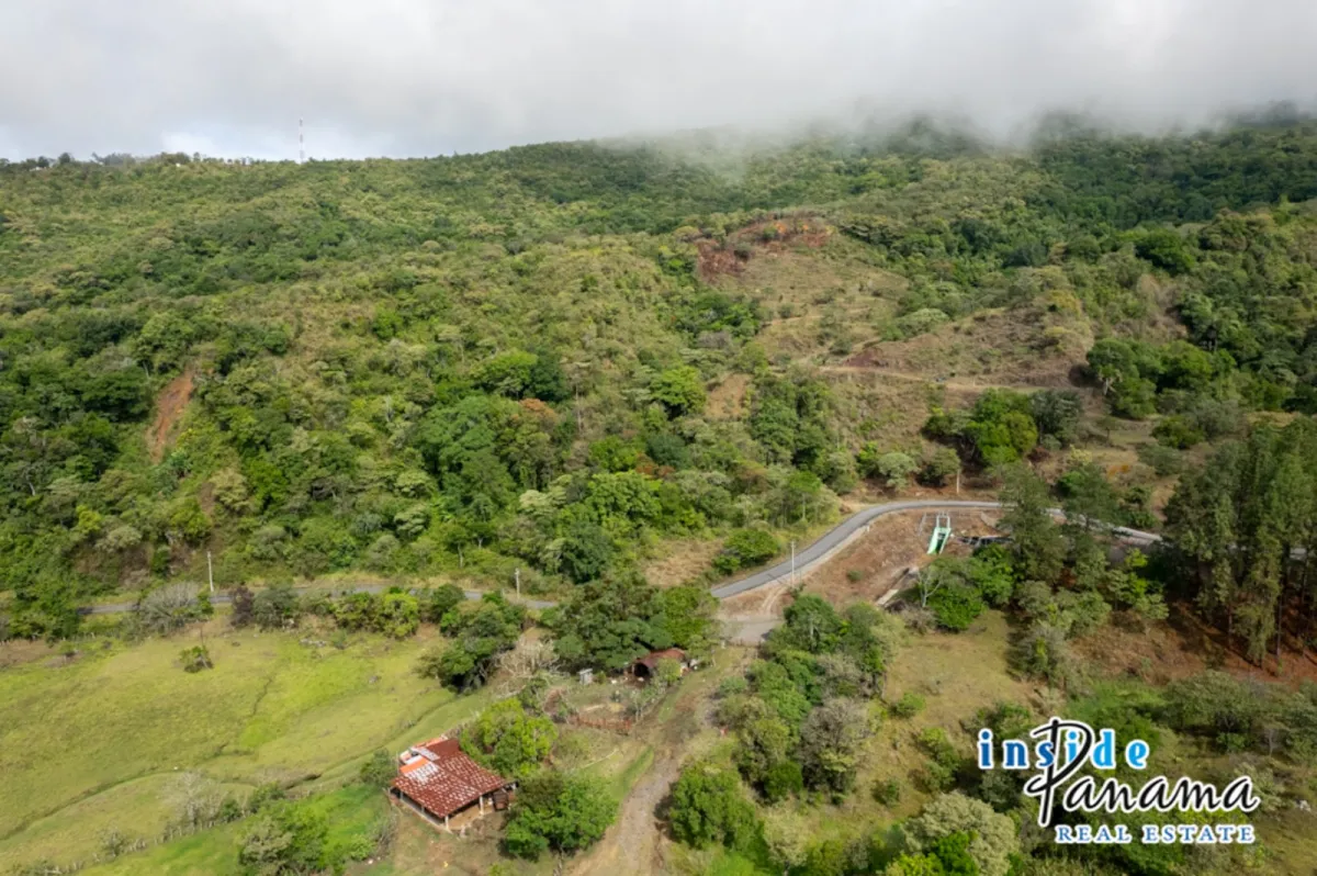 Mountain Majesty Scenic Lot in Jaramillo Boquete