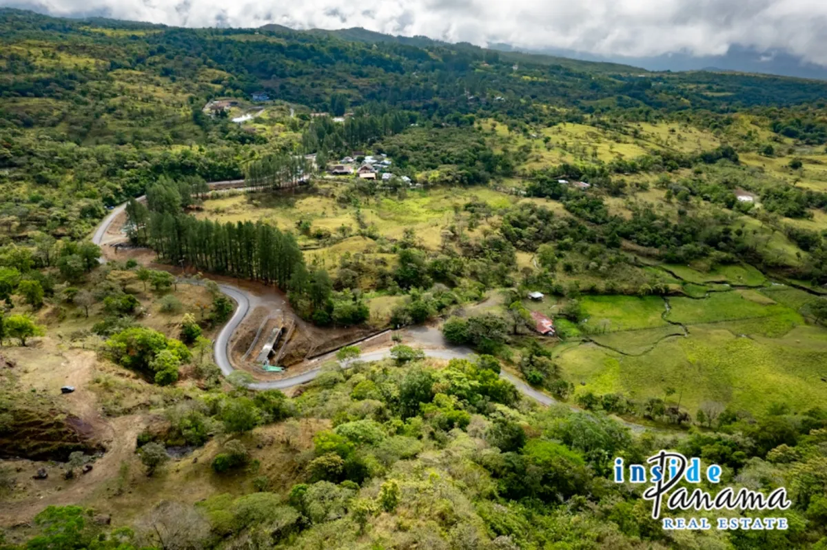 Mountain Majesty Scenic Lot in Jaramillo Boquete