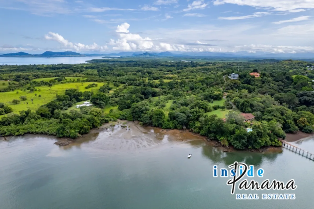 8 Acre Beachfront Property for Luxury Development in Boca Chica Panama