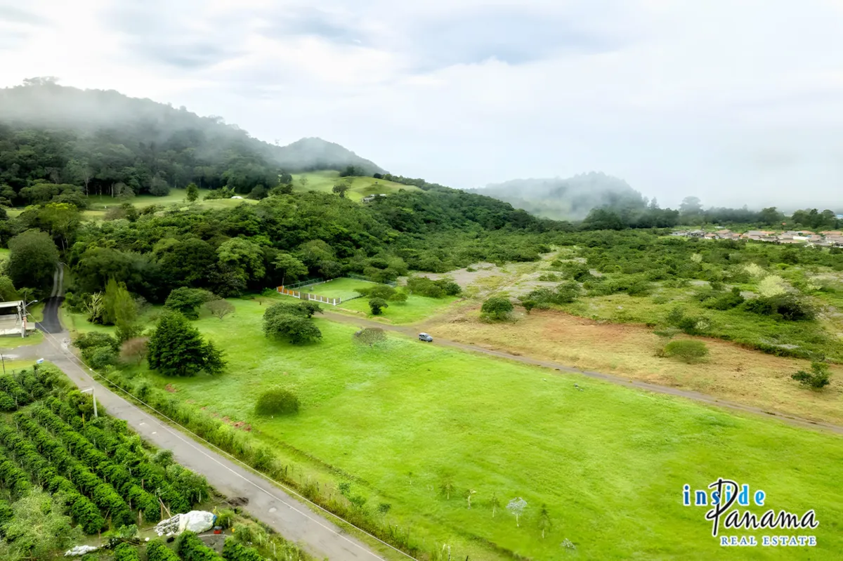 Mountain View Lot in Residencial Brisas de Volcan Chiriqui Panama