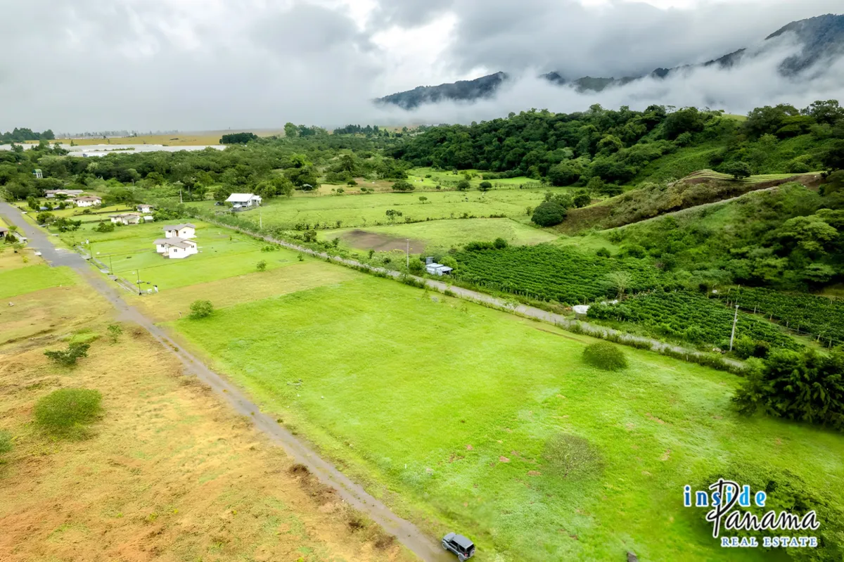 Mountain View Lot in Residencial Brisas de Volcan Chiriqui Panama
