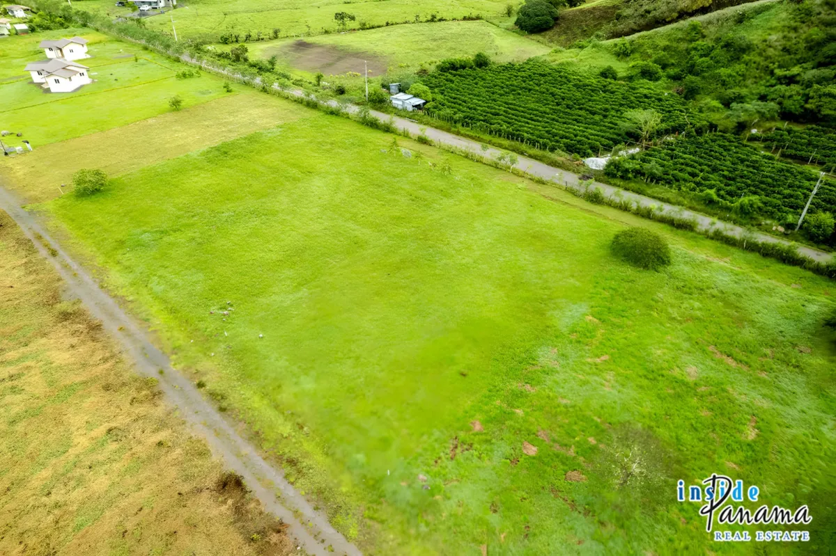 Mountain View Lot in Residencial Brisas de Volcan Chiriqui Panama