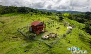 10 Hectare Oceanview Farm with Charming Cabin in Jaramillo Boquete