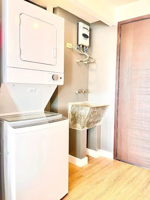 Fully furnished 2-bedroom Apartment