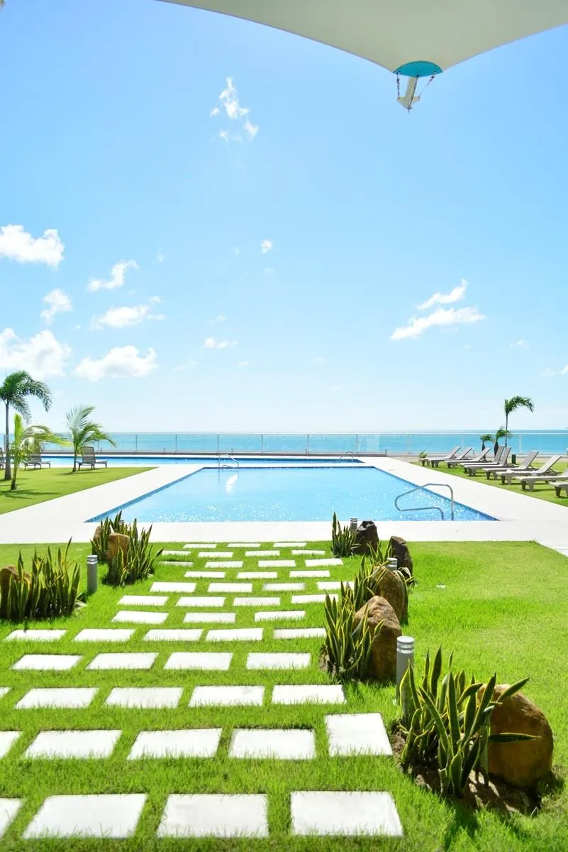 Exquisite 2 bedroom 2 bath oceanfront condo