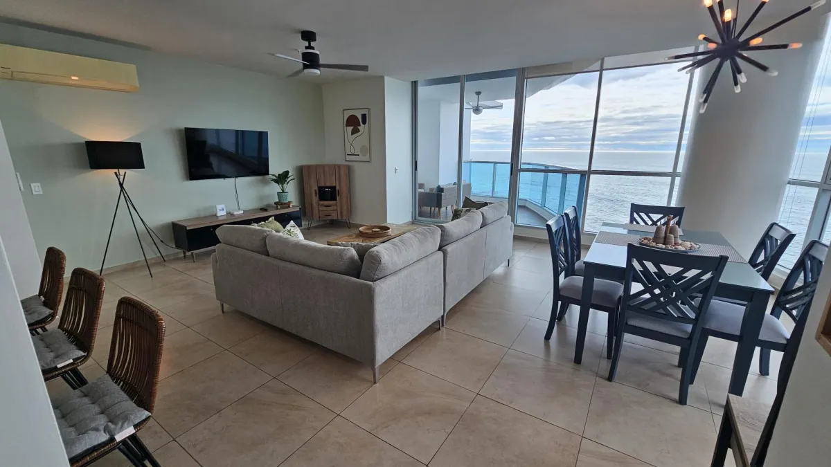 Exquisite 2 bedroom 2 bath oceanfront condo