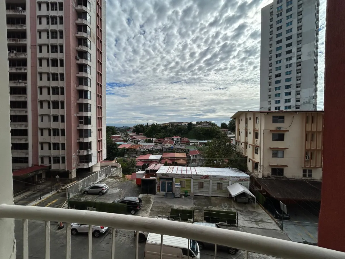 Furnished 2-bedroom Condo in Villa la Fuente