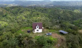 Off-grid mountain house with 360&deg; view, Nuario, Nuario