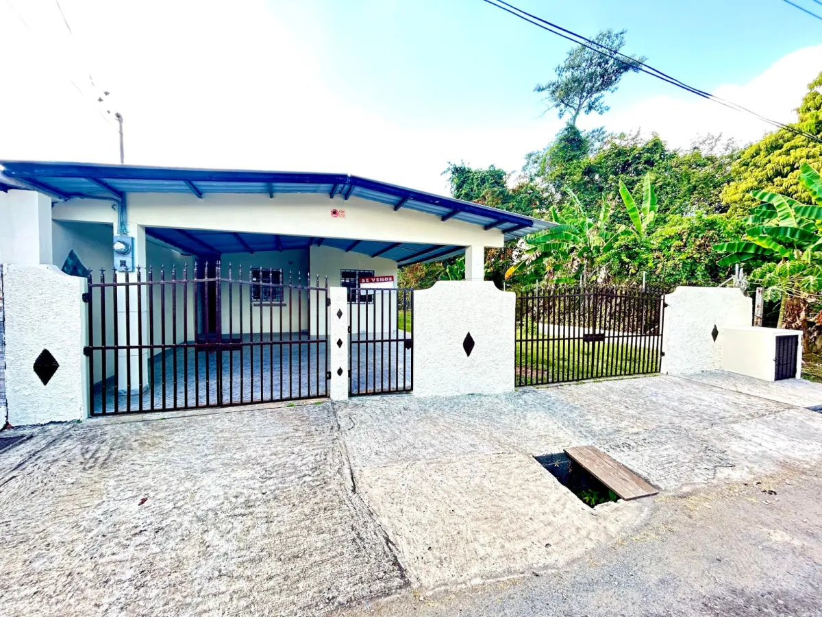 For sale in Residencial Nuevo Arraij&aacute;n