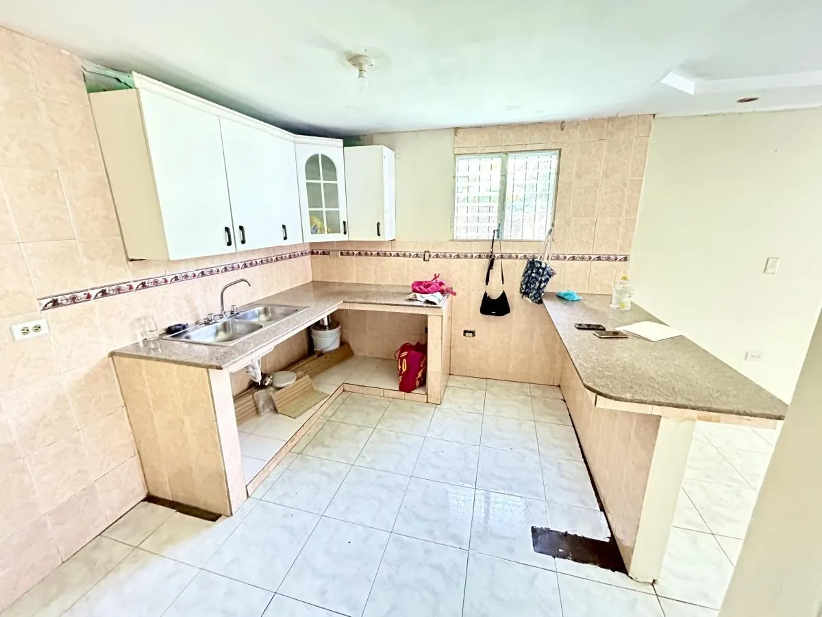 For sale in Residencial Nuevo Arraij&aacute;n