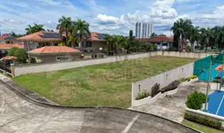 Residential Land Costa del Este