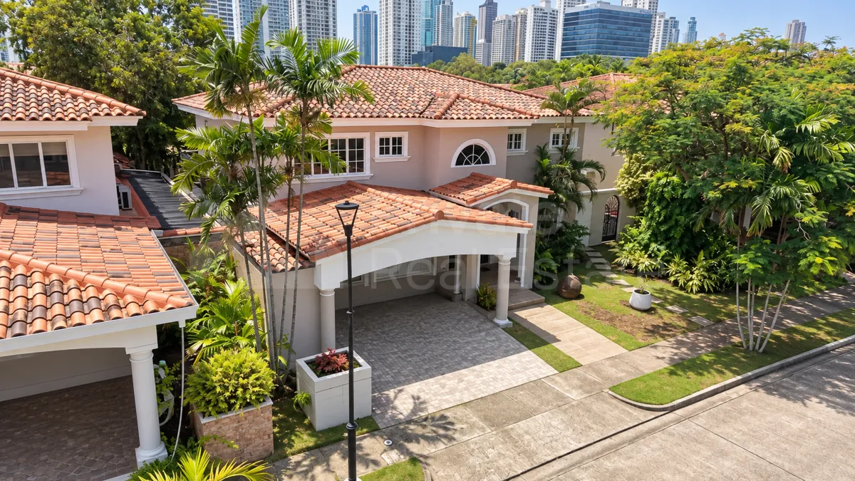Sale of House in Costa Bay, Costa del Este