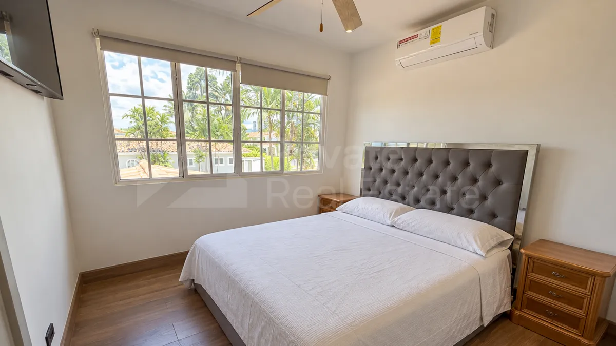 Sale of House in Costa Bay, Costa del Este
