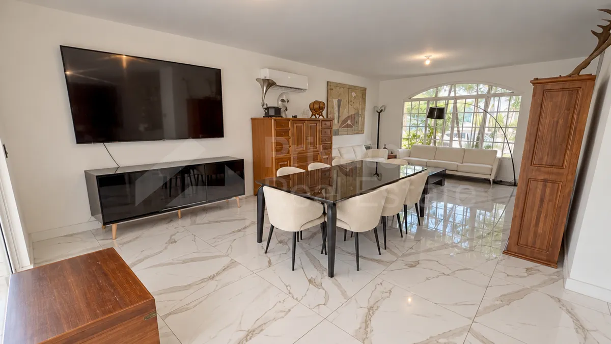 Sale of House in Costa Bay, Costa del Este
