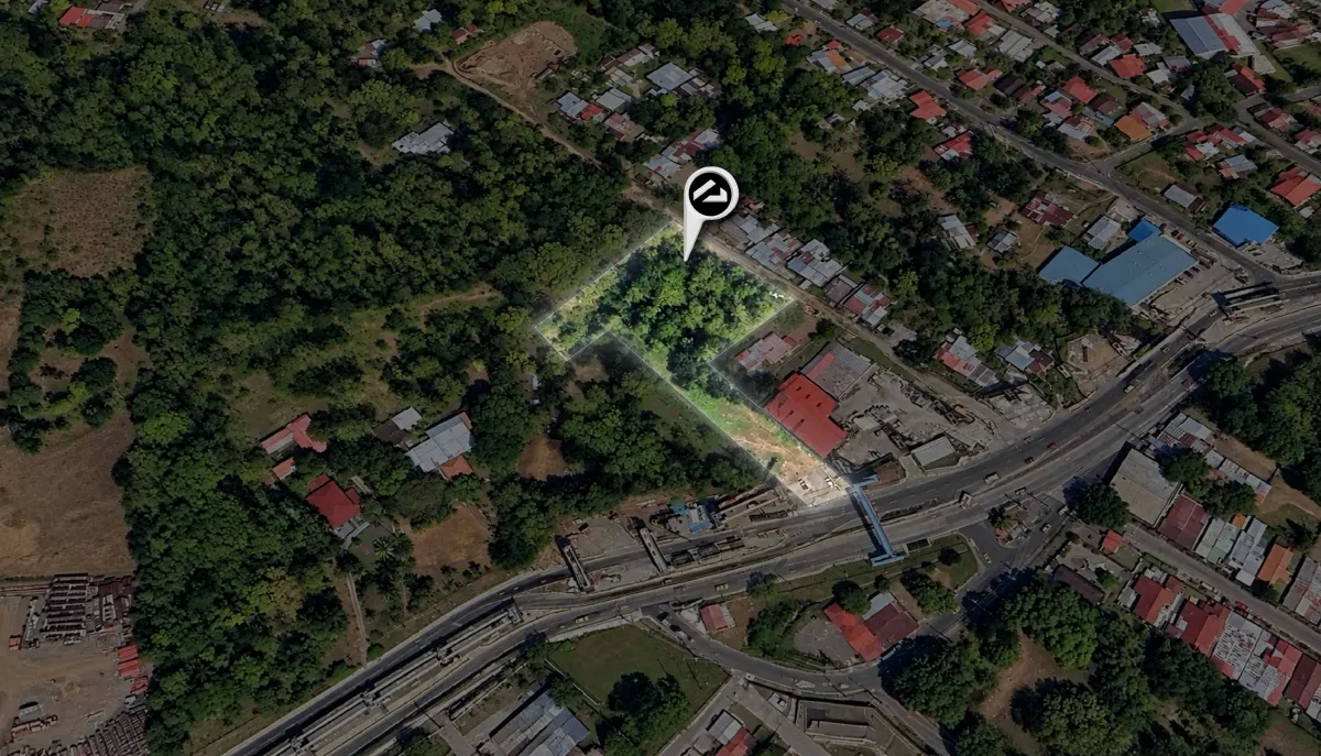 Commercial Land in Arraiján Burunga