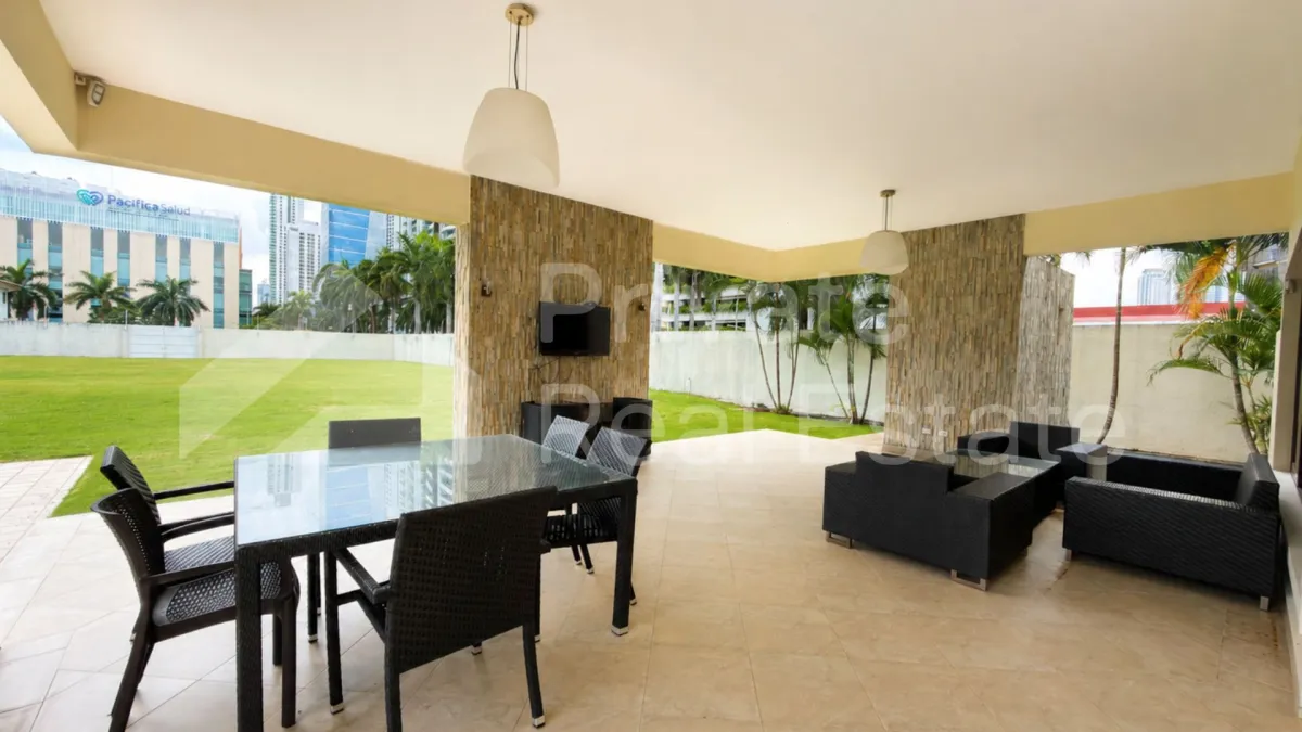 Se Vende casa en Paseo del parque Costa del Este