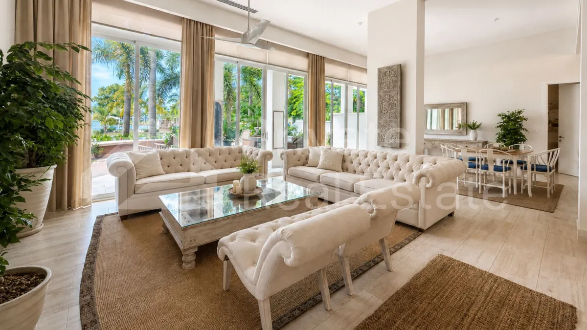 Ground Floor Apartment for Sale in Buenaventura