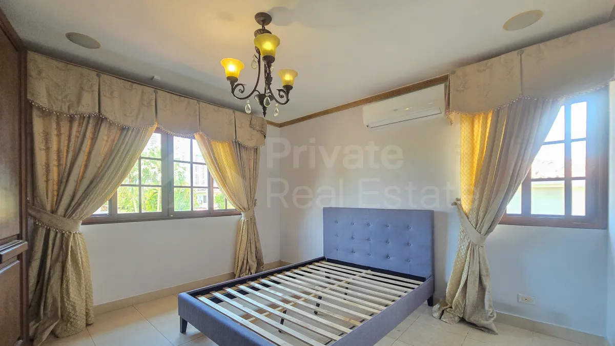 House for Sale Costa Bay Costa del Este