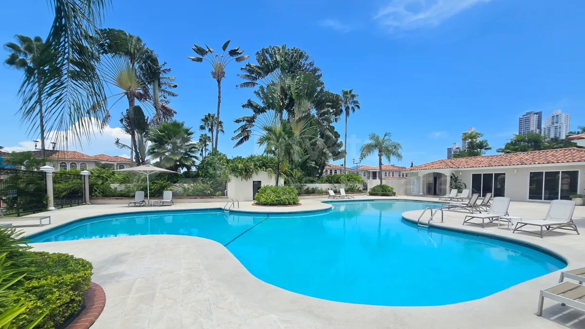House for Sale Costa Bay Costa del Este
