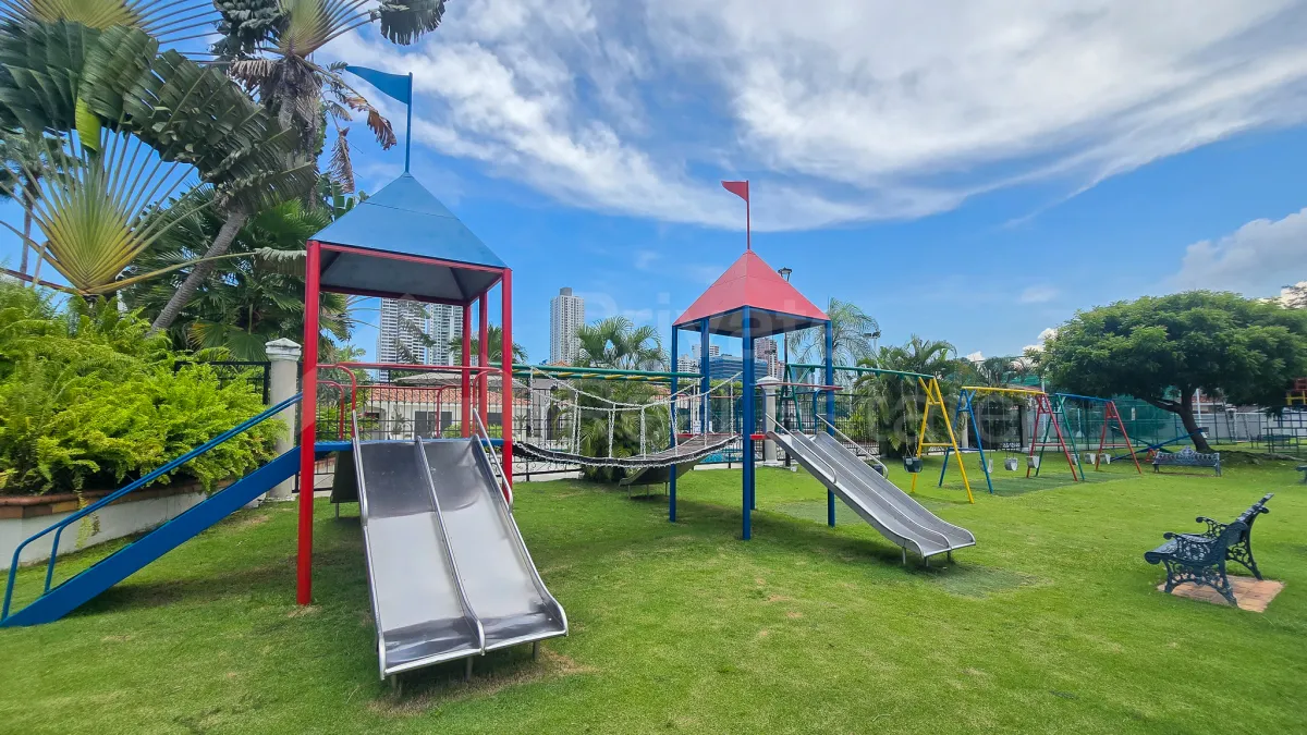 House for Sale Costa Bay Costa del Este