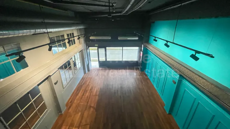 Commercial Space for Rent in Old Town
