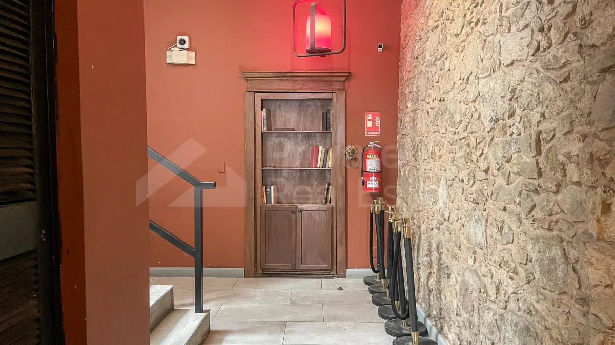 Commercial Space for Rent in Old Town