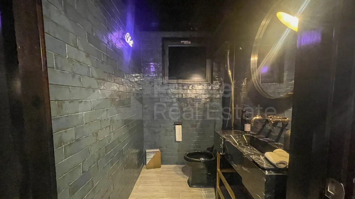 Commercial Space for Rent in Old Town