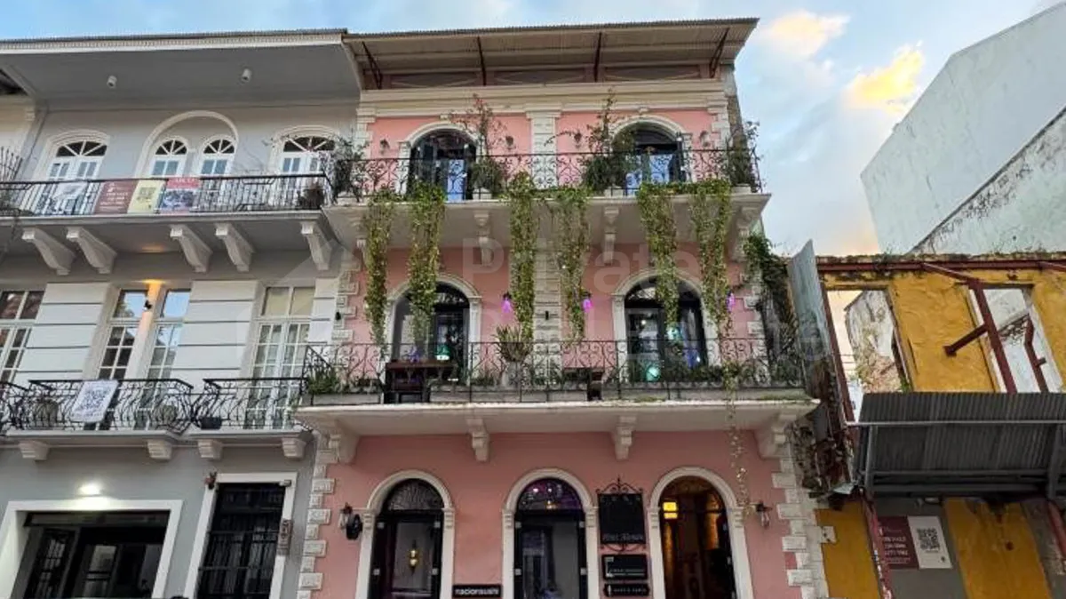 Commercial Space for Rent in Old Town