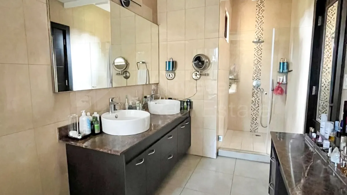 квартира в Amador Heights на продажу