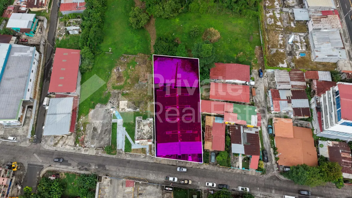 Warehouse Sale in Rio Abajo