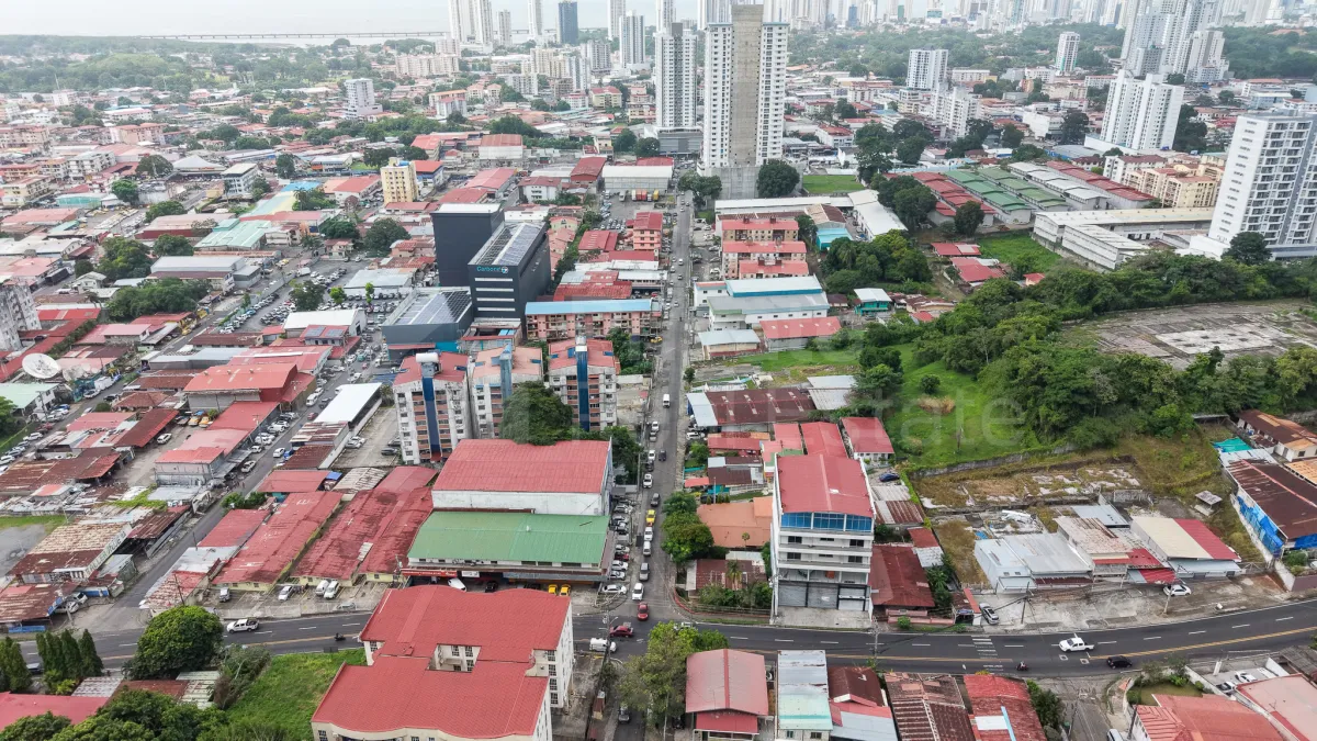 Warehouse Sale in Rio Abajo