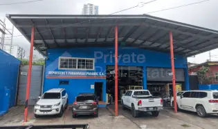 Warehouse Sale in Rio Abajo