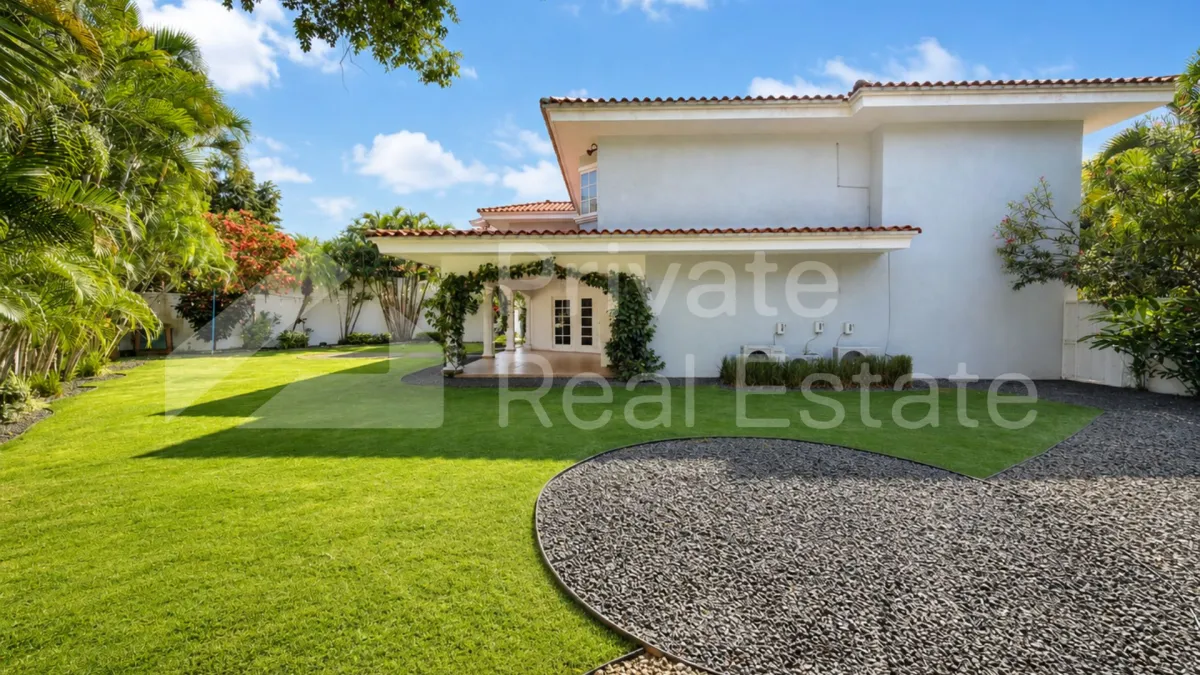 Apartment for sale in Costa del Este