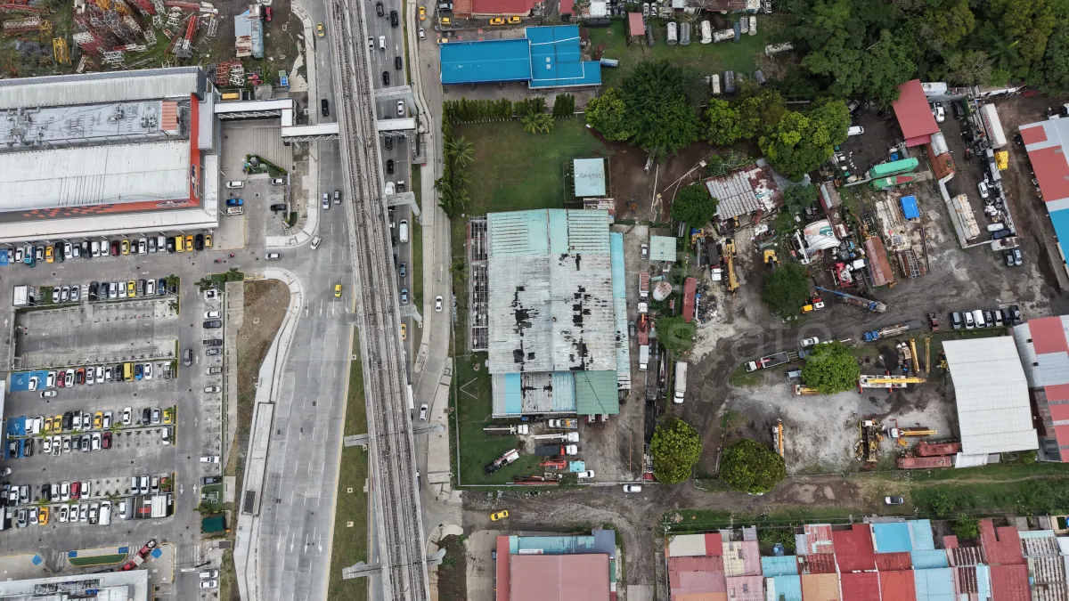 Land Sale on Transisthmic Avenue