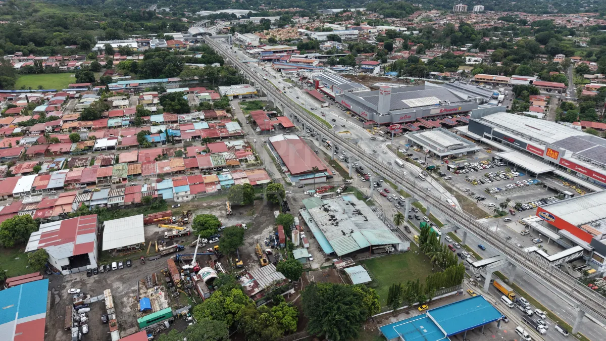 Land Sale on Transisthmic Avenue