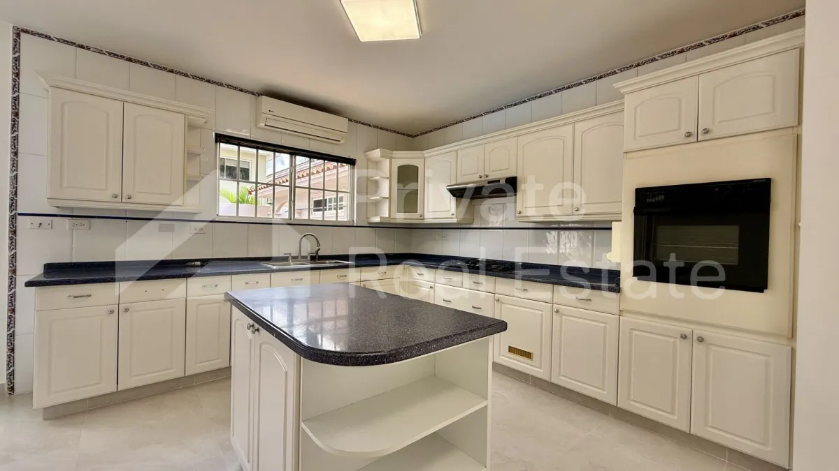 House for Sale in Costa del Este, Costa Azul Development