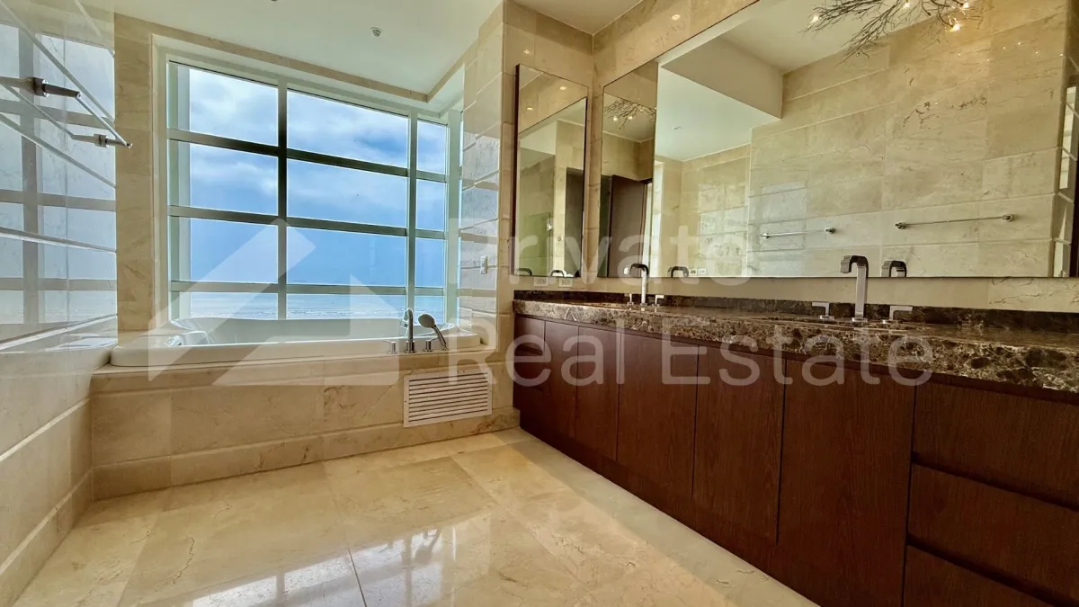Sale of Apartment in Costa del Este Ph Marea