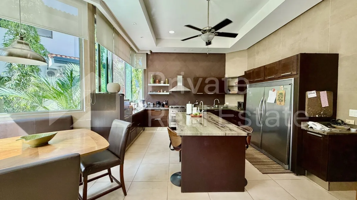 Maison unifamiliale à Costa del Este à vendre