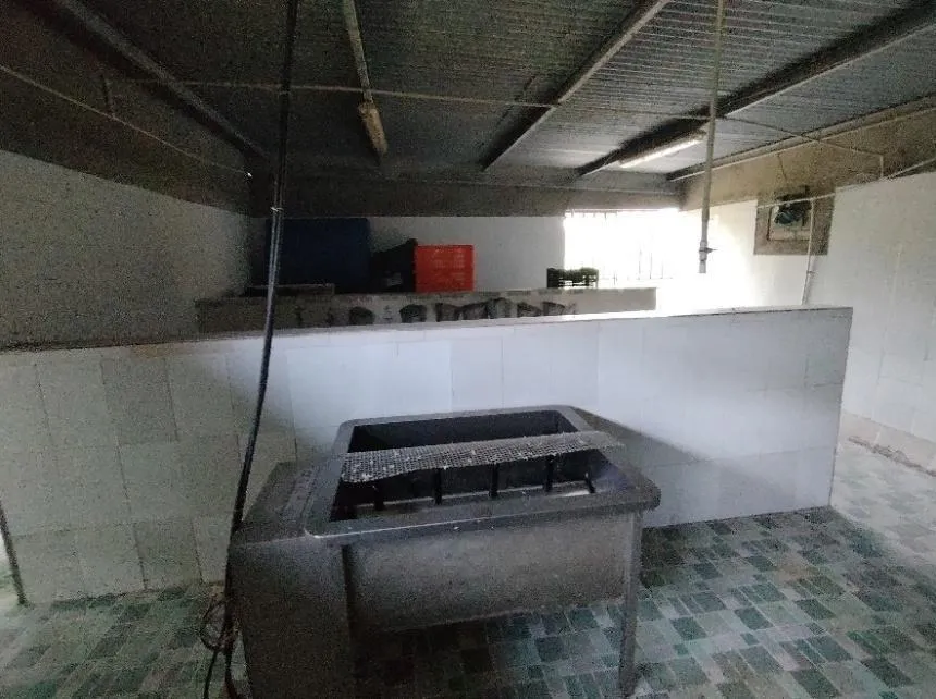 13.6 ha poultry farm with river, Natá, Coclé