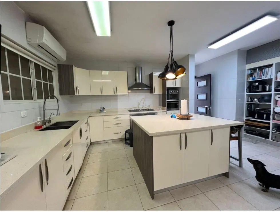 House for Sale in Costa Azul Residential Community, Costa del Este